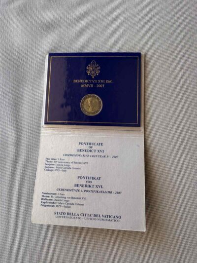 2007 (VA) - 80th birthday of His Holiness Pope Benedict XVI (Coincard)