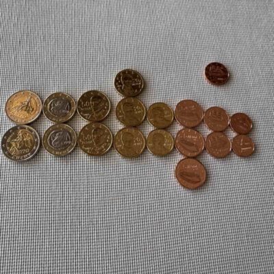 GREECE UNC SET OF REGULAR COINS